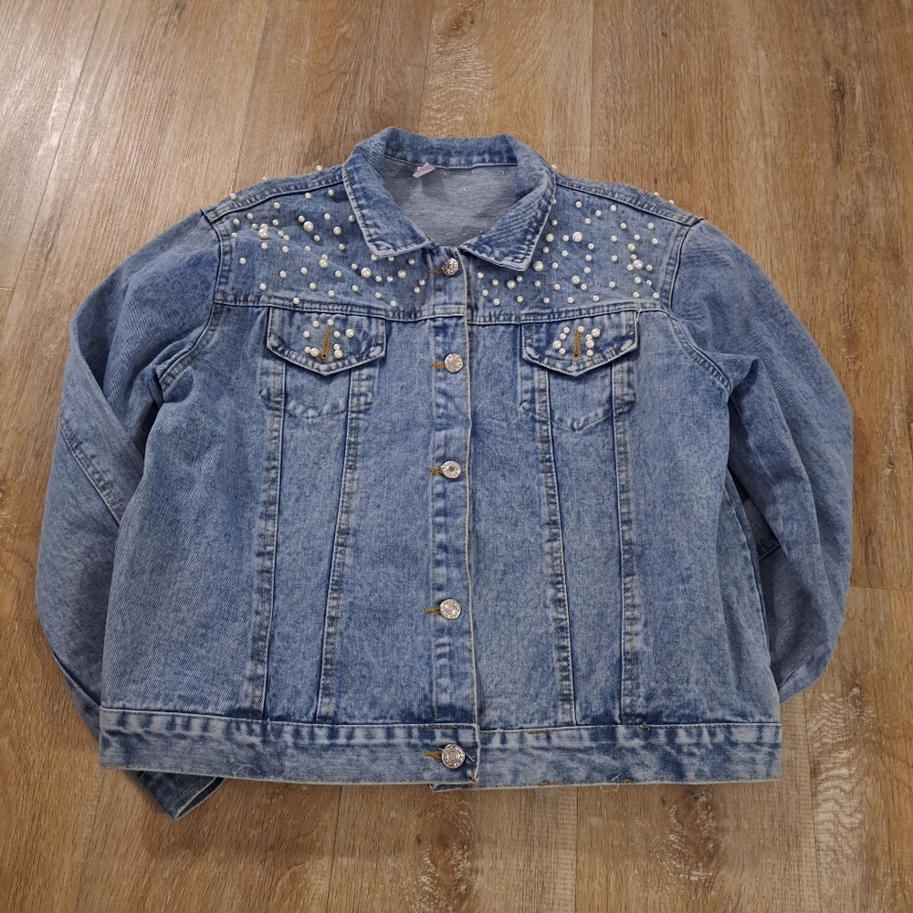 Blue Denim Jacket White Pearl Studs Women's Jacket NWOT - Picture 6 of 12